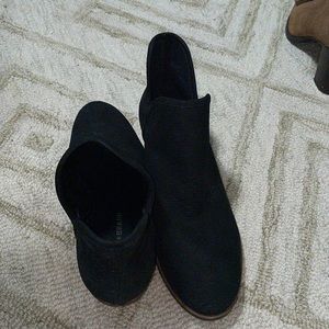 Black lucky brand booties